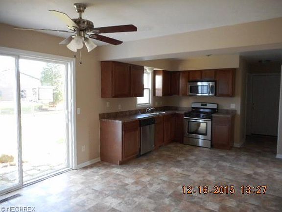 3rd image of 655 Davidson Dr