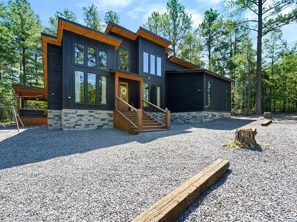 24 Boulder Path, Broken Bow, OK 74728