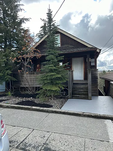 540 NE Maiden Ln #2 Photo 1