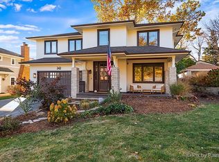 242 Spring Ave, Glen Ellyn, IL 60137