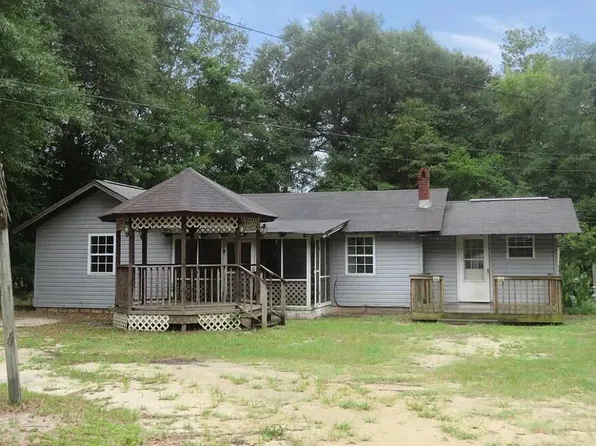 139 Cedar St SW, Salley, SC 29137