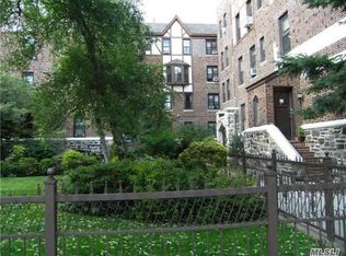 16015 Powells Cove Blvd #C104, Whitestone, NY 11357