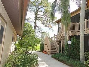 2 bed, 2.0 bath, 1212 sqft, $4,000 — Photo 2