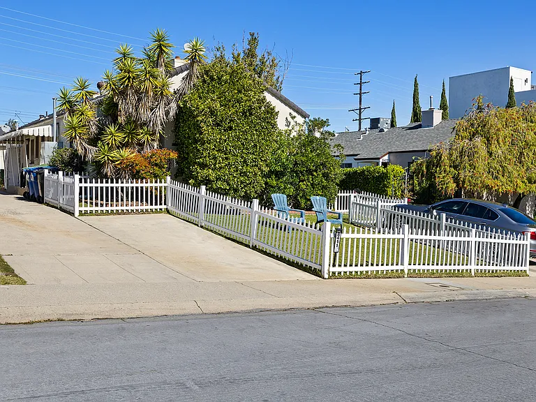 8411 Kittyhawk Ave — Photo 5