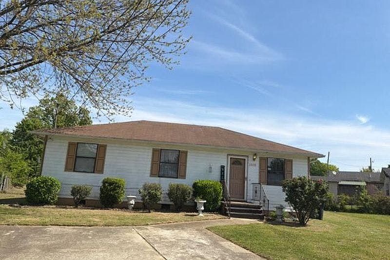 1st image of 2505 John J Eagan Cir
