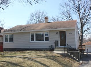 5616 Lee Ave, Downers Grove, IL 60516