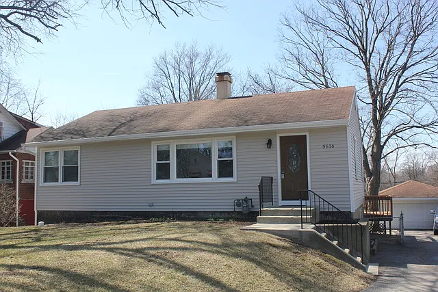 5616 Lee Ave photo 1