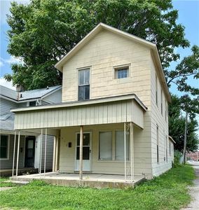 613 SW Lincoln St, Topeka, KS, 66606