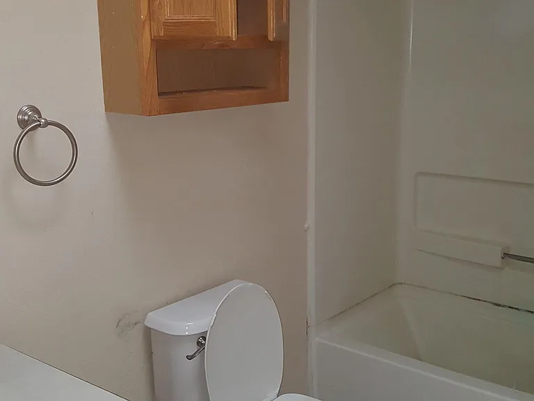 8616 Simi Ln NE — Photo 4