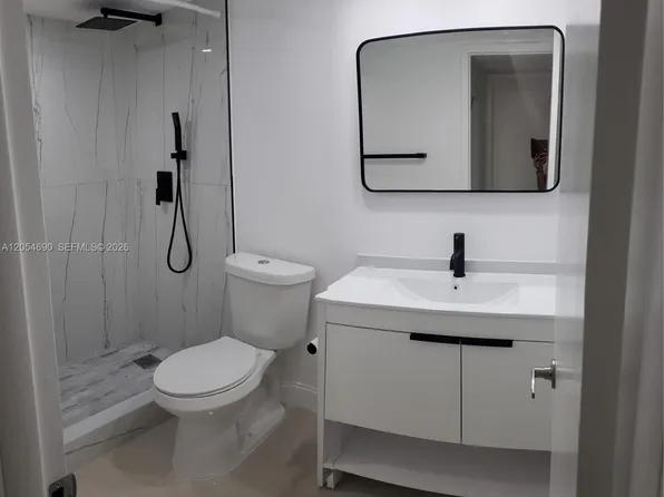 5201 NW 7th St APT 207, Miami, FL 33126