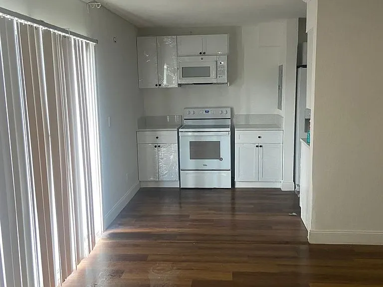 7425 Daniel Webster Dr #B11 — Photo 6