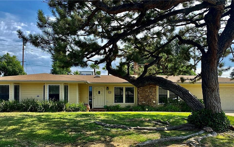 1st image of 400 Eucalyptus Dr