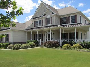 32 Keith Dr, Poughkeepsie, NY 12603