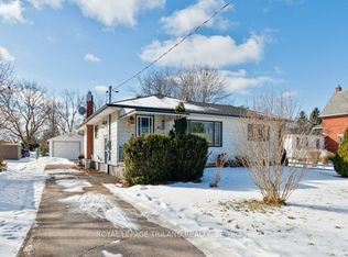 102 Steele St, Saint Thomas, ON N5R 2Y5
