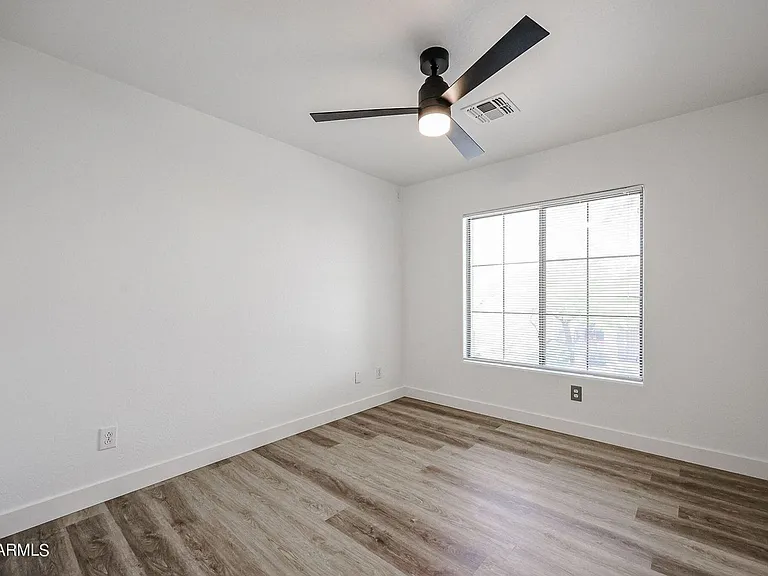 39768 N High Noon Way — Photo 25