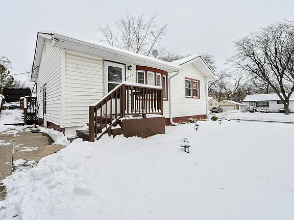 2nd image of 2230 W Greenwood Ave