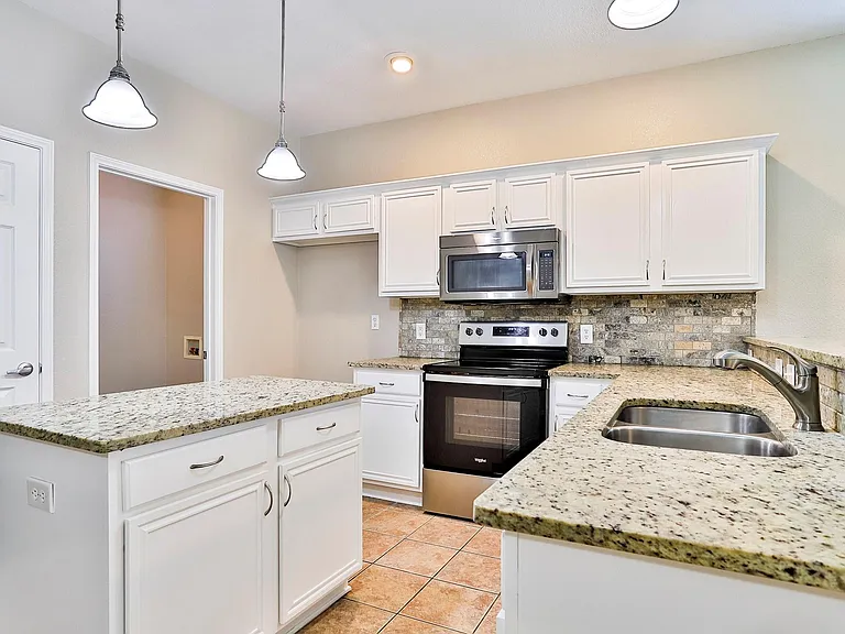 8705 Sumter Way — Photo 10