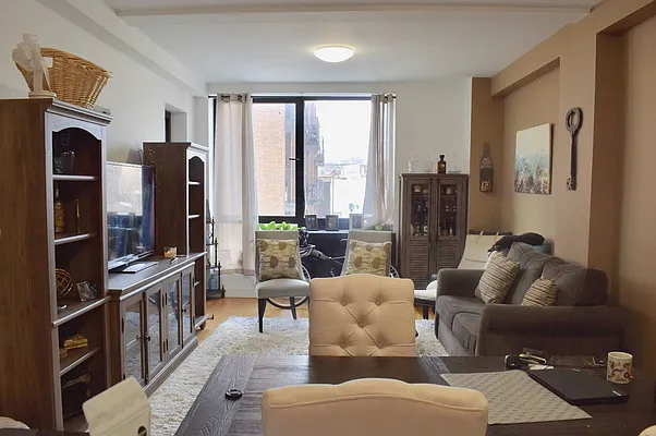 Rented by Compass | media 31