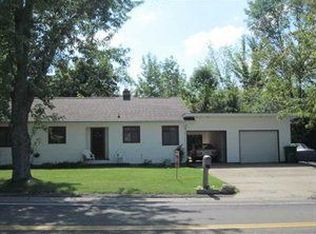 2617 Amsdell Rd, Hamburg, NY 14075