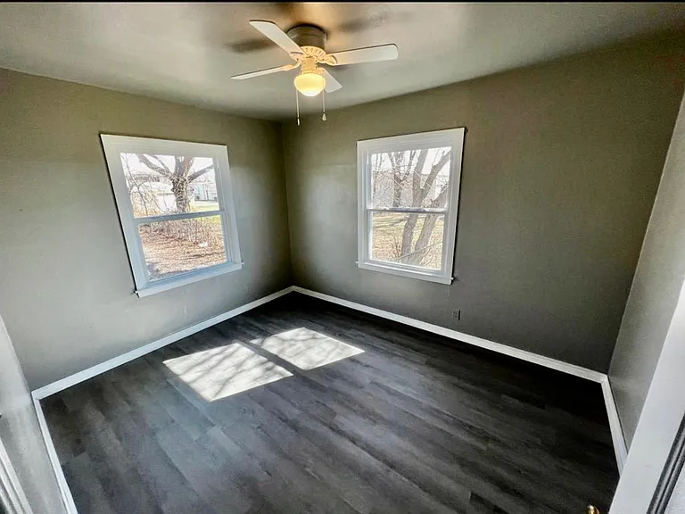 420 W Idaho Ave #A — Photo 4