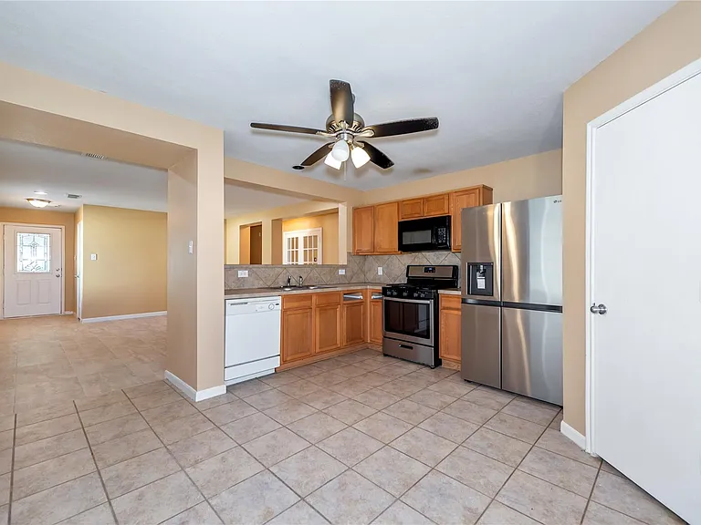 21219 Misty Brook Bend Ln — Photo 5
