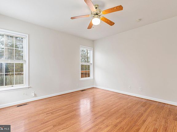 4th image of 11712 Geranium St