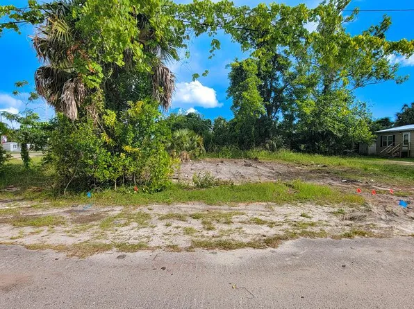 186 Avenue E, Pt Saint Joe, FL 32456