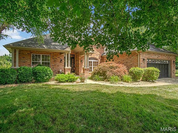 3rd image of 1534 Chesterfield Ct