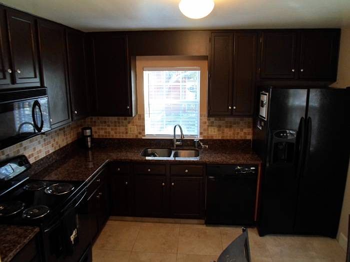 2nd image of 5202 Clubside Dr
