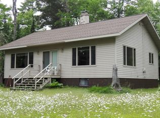 15760 Lake Lily Rd, Copper Harbor, MI 49918