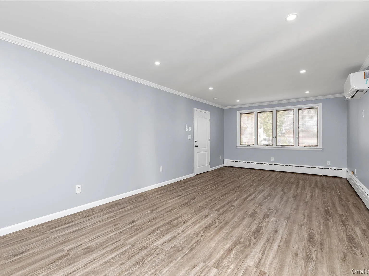 4 bed, 2.0 bath, 1700 sqft, $5,000 — Photo 3