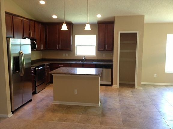 325 Twin Lakes Drive