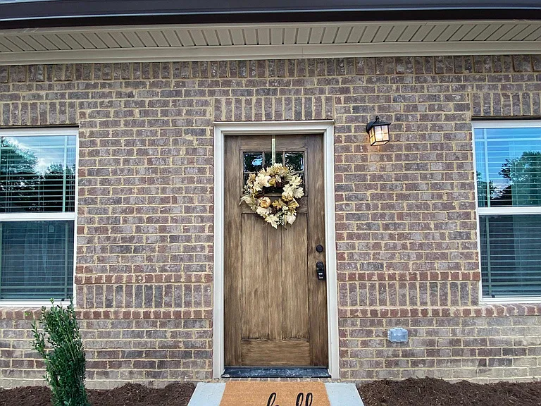 1070 Madison St — Photo 12