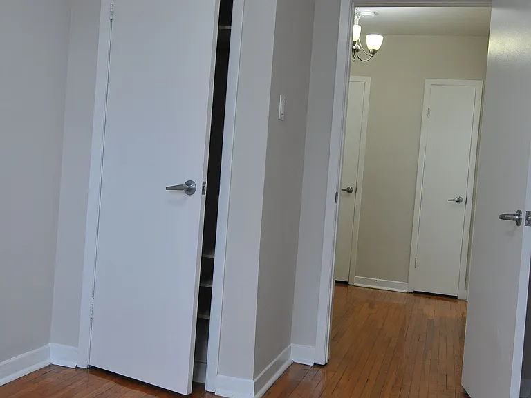 1013 Pape Ave #A — Photo 31