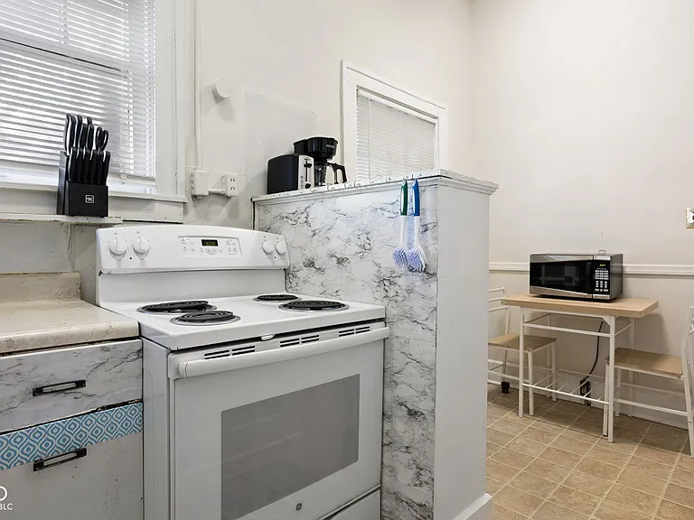 784 Woodruff Place East Dr #2 — Photo 19