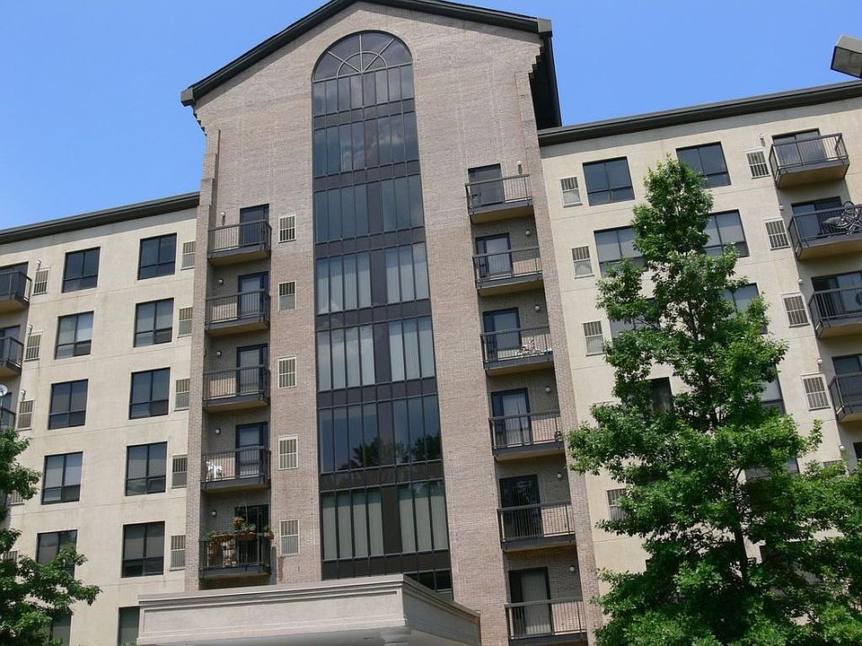 1st image of 211 Heritage Blvd Suite 212