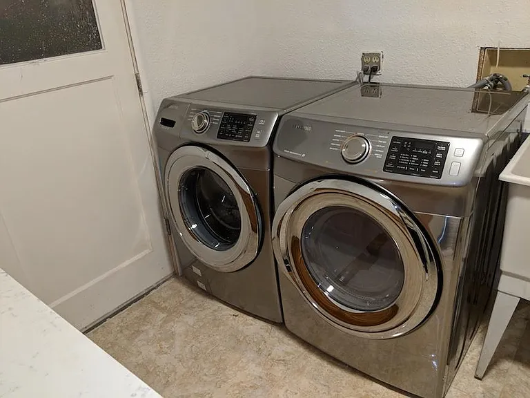 1607 Redwing Ave #1 — Photo 9