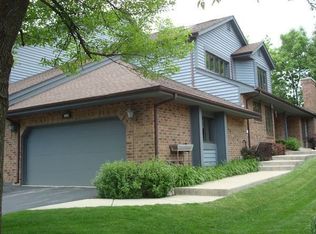 1034 Braemoor Dr #D, Downers Grove, IL 60515