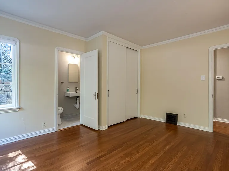15766 Highland Dr — Photo 13