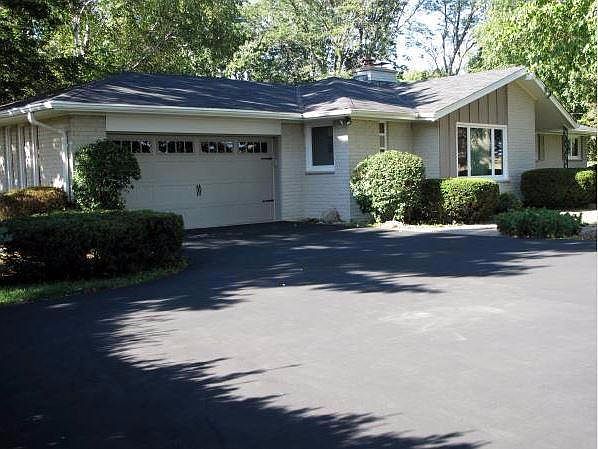 1st image of 1939 Maryglade Dr