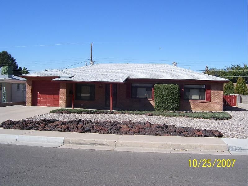 1st image of 2239 Inez Dr NE