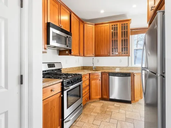 21 Cawfield St #1, Dorchester, MA 02125