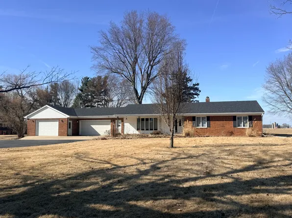 102 Oak Ln, La Moille, IL 61330