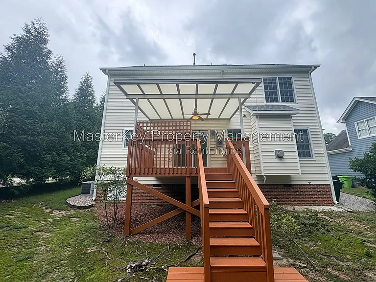 2300 Clerestory Pl — Photo 2