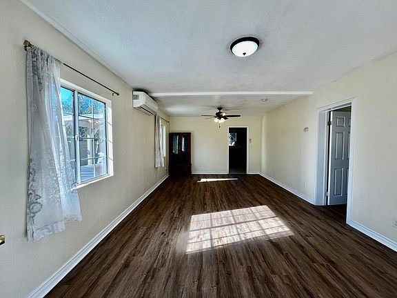 4th image of 4515-4519 N Merced Ave