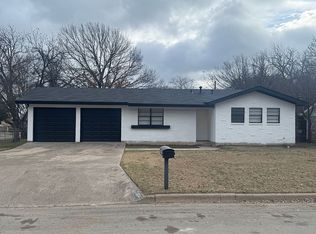 604 Valley View St, Brownwood, TX 76801