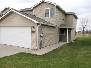8211 S 35th St, Lincoln, NE 68516