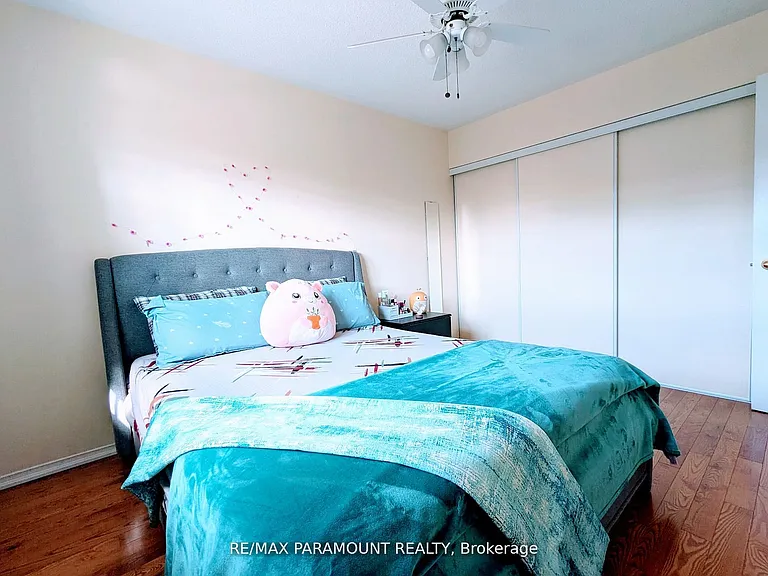 37 Wickstead Ct — Photo 15