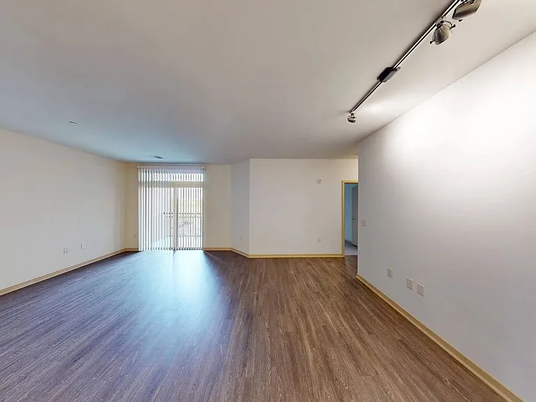 Royster Commons Apartment Homes — Photo 12