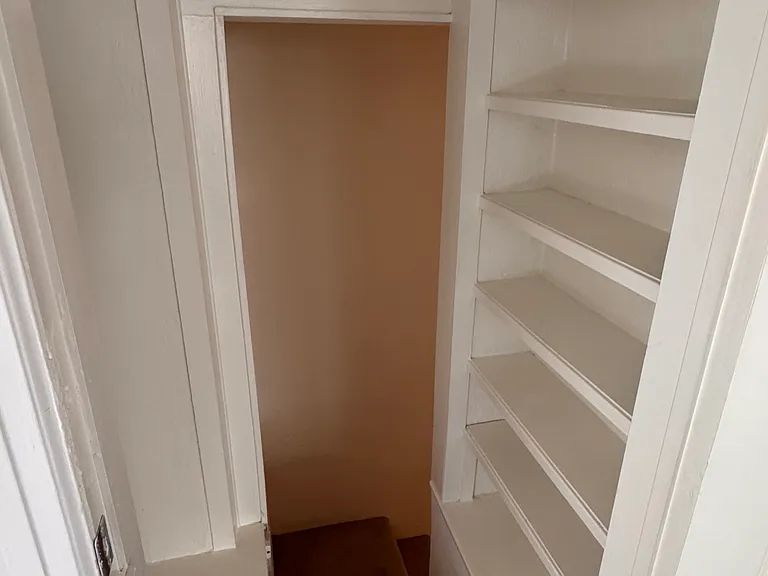 2068 Paramount Dr — Photo 16